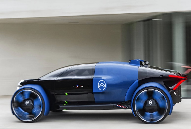 El 19_19 Concept puede gestionar la conducción automáticamente.